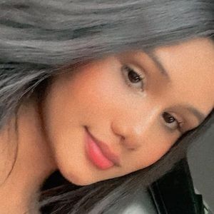 Meet your Posher, Maria fernanda